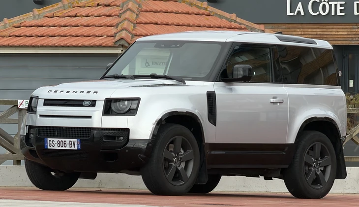 location-LAND ROVER-Aubenas-roadstr