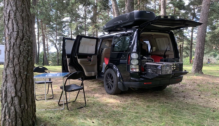 location-LAND ROVER-Villeneuve-de-Berg-roadstr