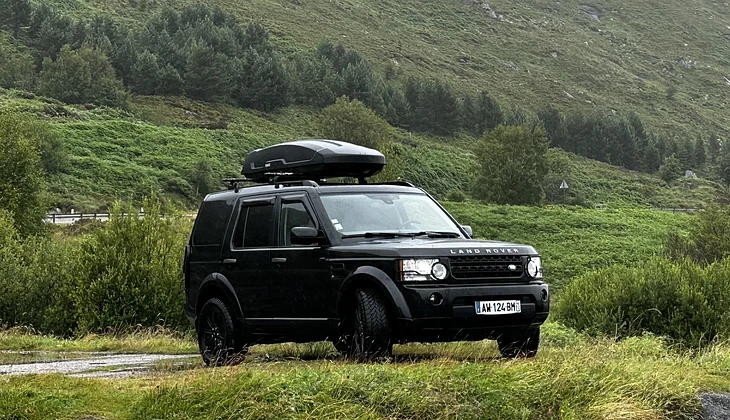 location-LAND ROVER-Villeneuve-de-Berg-roadstr