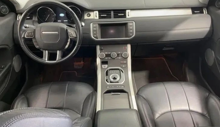 location-LAND ROVER-Aubervilliers-roadstr