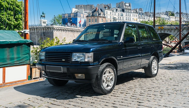 location-LAND ROVER-Paris-roadstr