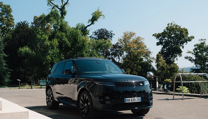 location-LAND ROVER-Carouge-roadstr