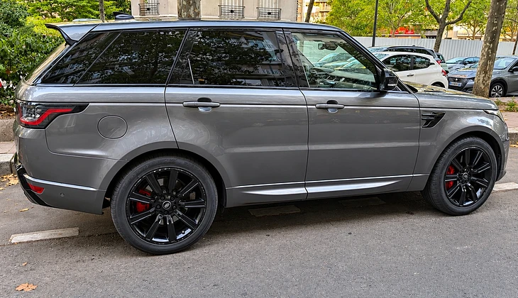 location-LAND ROVER-Paris-roadstr