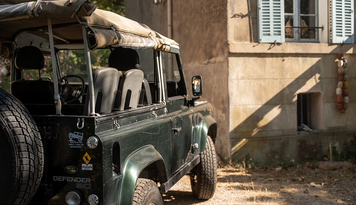 location-LAND ROVER-Aubagne-roadstr