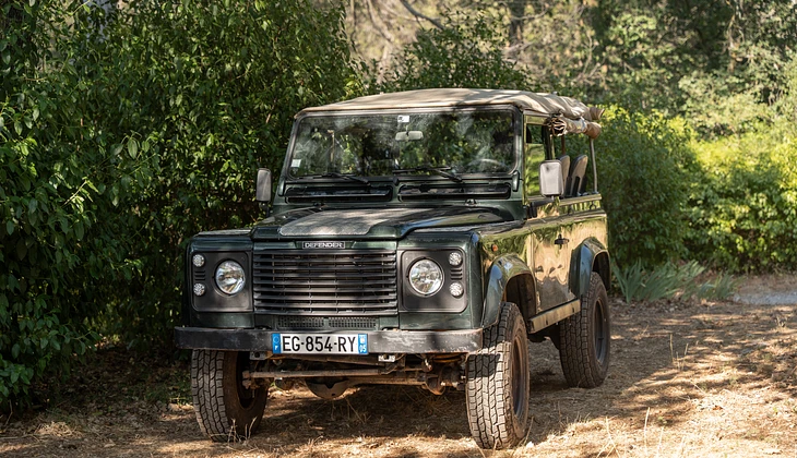 location-LAND ROVER-Aubagne-roadstr