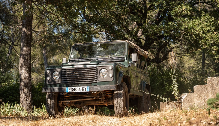 location-LAND ROVER-Aubagne-roadstr