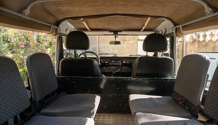 location-LAND ROVER-Aubagne-roadstr