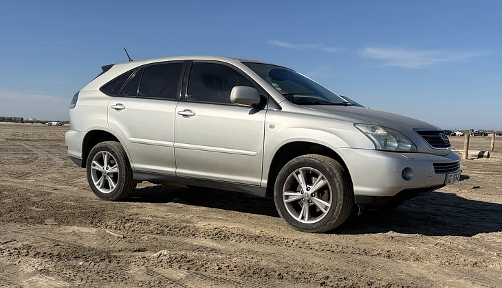 location-LEXUS-Vitrolles-roadstr