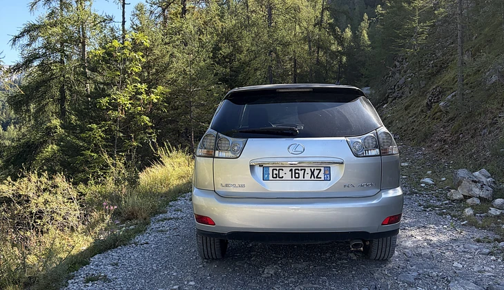 location-LEXUS-Vitrolles-roadstr