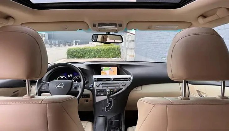 location-LEXUS-Sainghin-en-Mélantois-roadstr