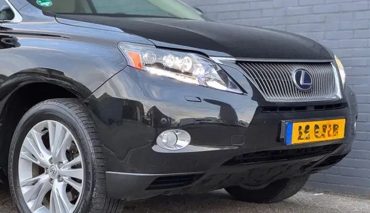 location-LEXUS-Sainghin-en-Mélantois-roadstr