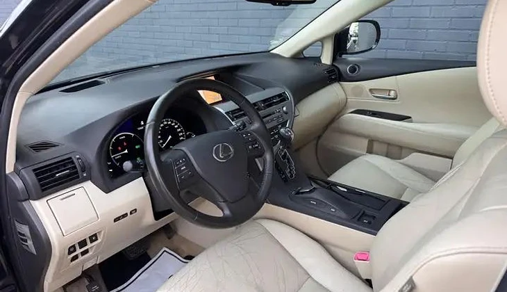 location-LEXUS-Sainghin-en-Mélantois-roadstr