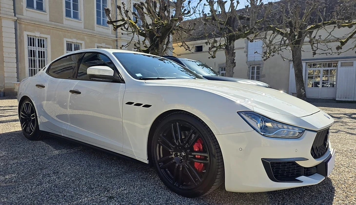 location-MASERATI-Montbrison-roadstr