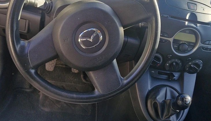 location-MAZDA-Châteaudun-roadstr