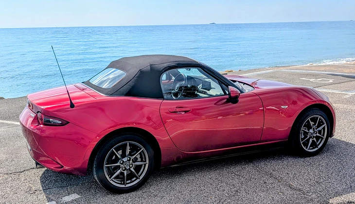 location-MAZDA-Antibes-roadstr