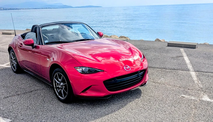 location-MAZDA-Antibes-roadstr