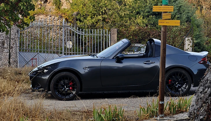 location-MAZDA-Saint-Hippolyte-du-Fort-roadstr