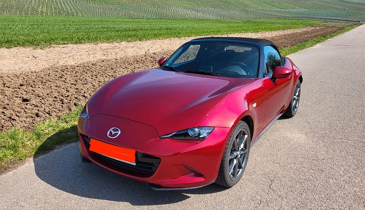location-MAZDA-Paris-roadstr