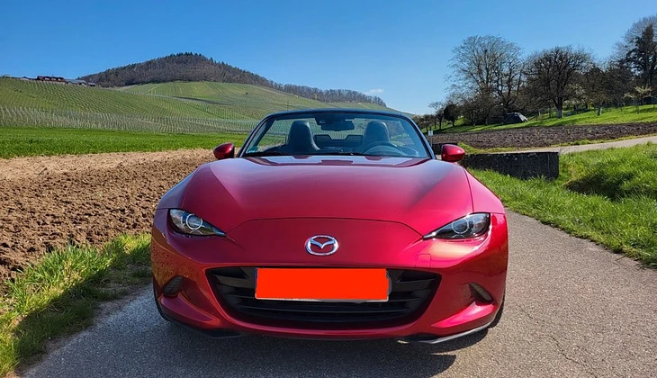 location-MAZDA-Paris-roadstr