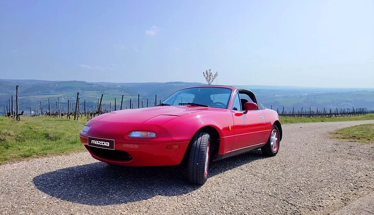 location-MAZDA-Saint-Cyr-sur-le-Rhône-roadstr