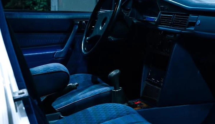 location-MERCEDES-BENZ-Paris-roadstr