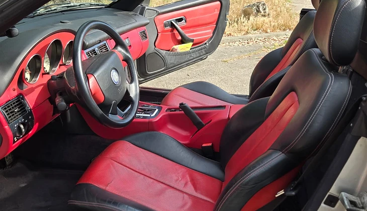 location-MERCEDES-BENZ-Fréjus-roadstr