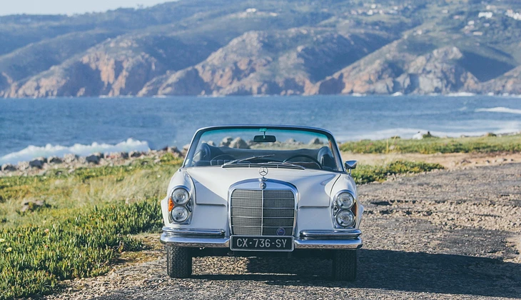 location-MERCEDES-BENZ-Nice-roadstr