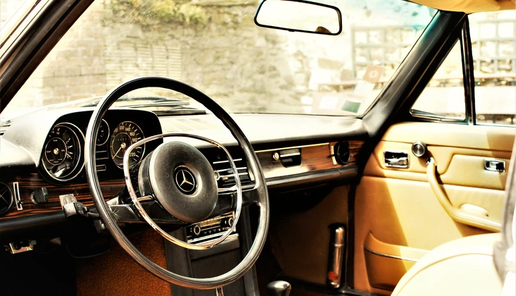 location-MERCEDES-BENZ-Paris-roadstr