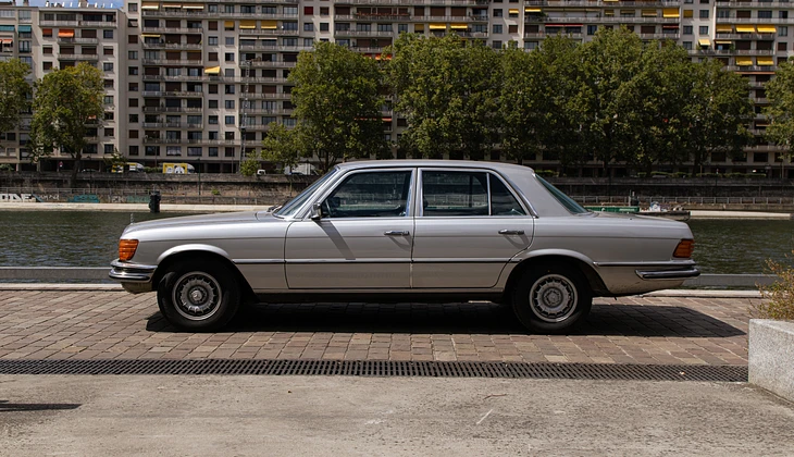 location-MERCEDES-BENZ-Paris-roadstr