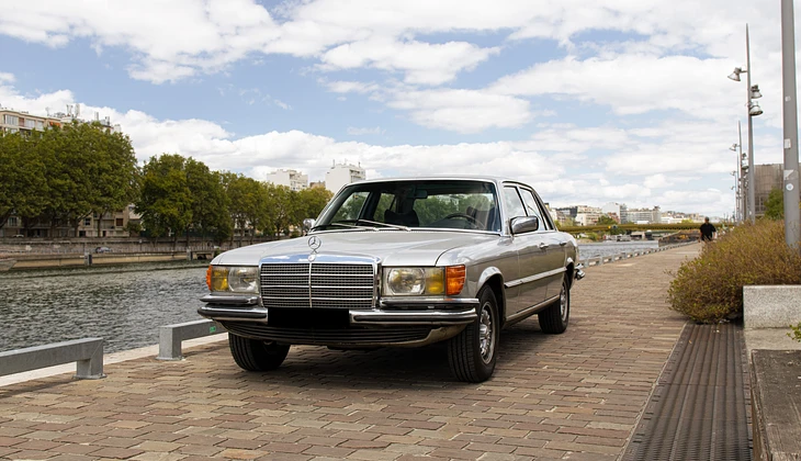 location-MERCEDES-BENZ-Paris-roadstr