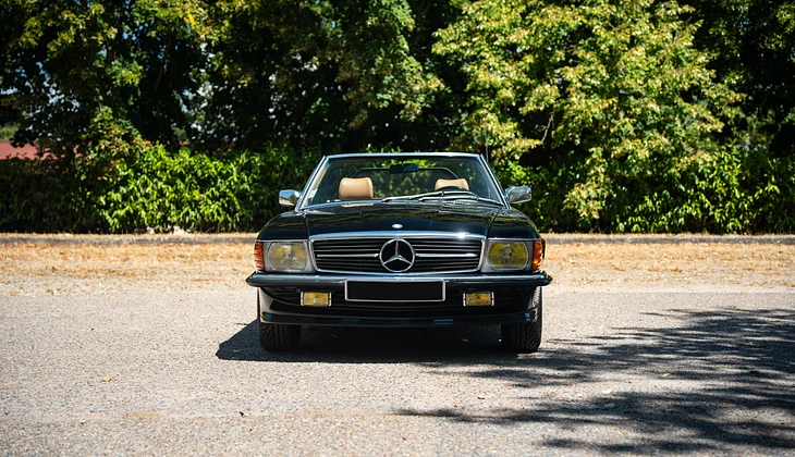 location-MERCEDES-BENZ-Courbevoie-roadstr
