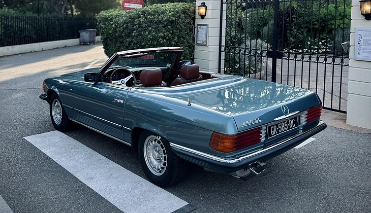 location-MERCEDES-BENZ-Nice-roadstr
