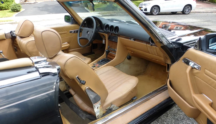location-MERCEDES-BENZ-Vaulx-en-Velin-roadstr