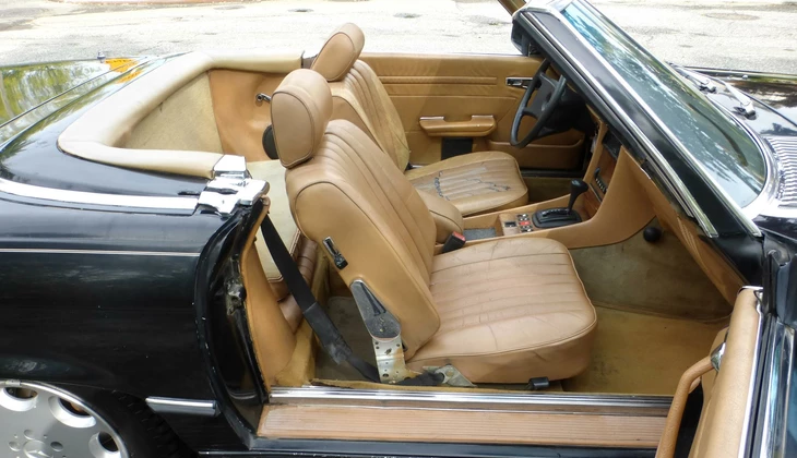 location-MERCEDES-BENZ-Vaulx-en-Velin-roadstr