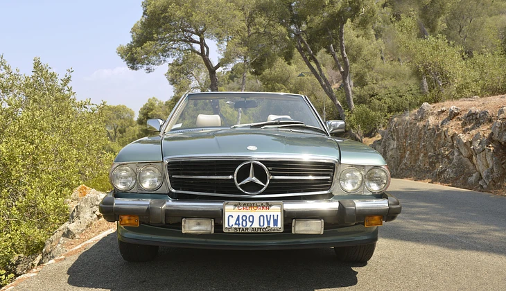 location-MERCEDES-BENZ-Nice-roadstr