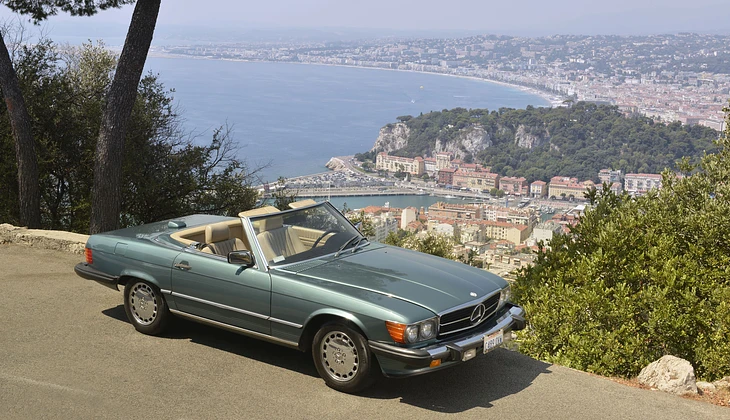 location-MERCEDES-BENZ-Nice-roadstr