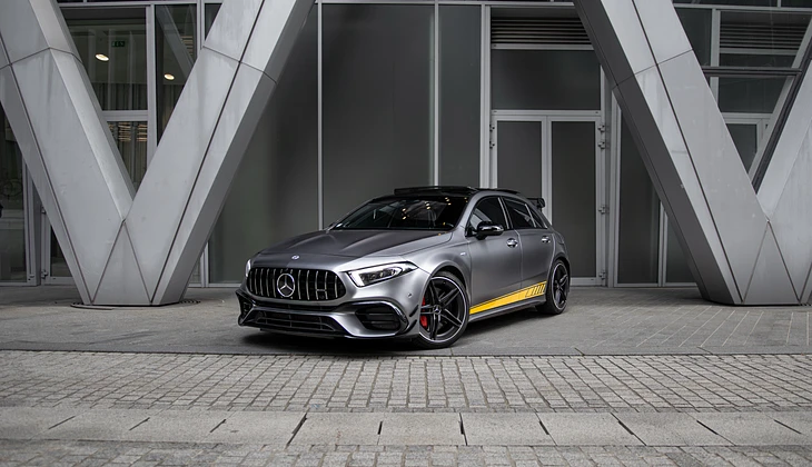 location-MERCEDES-BENZ-Puteaux-roadstr