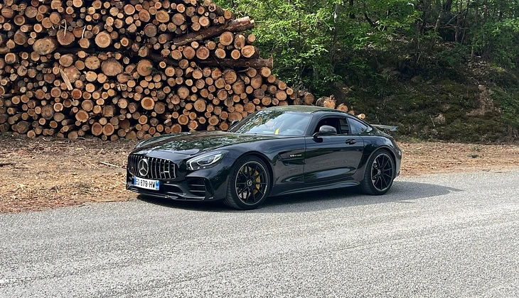 location-MERCEDES-BENZ-Lyon-roadstr