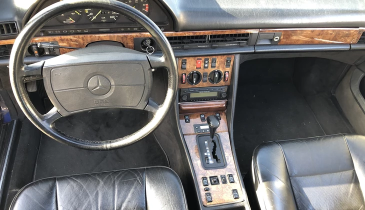 location-MERCEDES-BENZ-Chevilly-Larue-roadstr