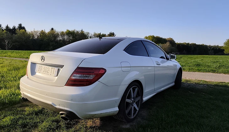 location-MERCEDES-BENZ-Arches-roadstr