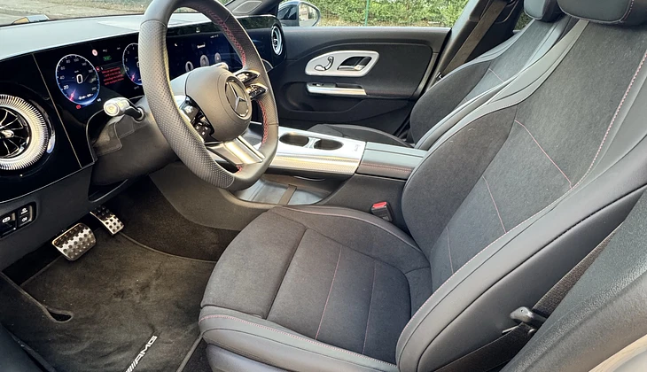 location-MERCEDES-BENZ-Alfortville-roadstr