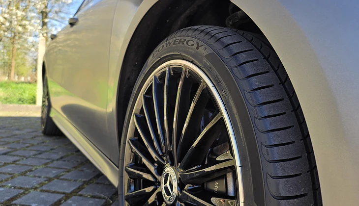 location-MERCEDES-BENZ-Noyelles-sous-Lens-roadstr