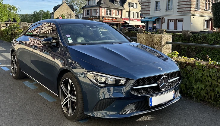 location-MERCEDES-BENZ-Paris-roadstr