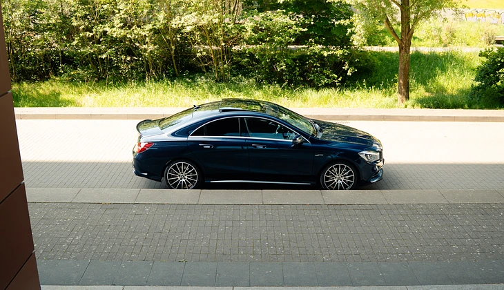 location-MERCEDES-BENZ-Langueux-roadstr