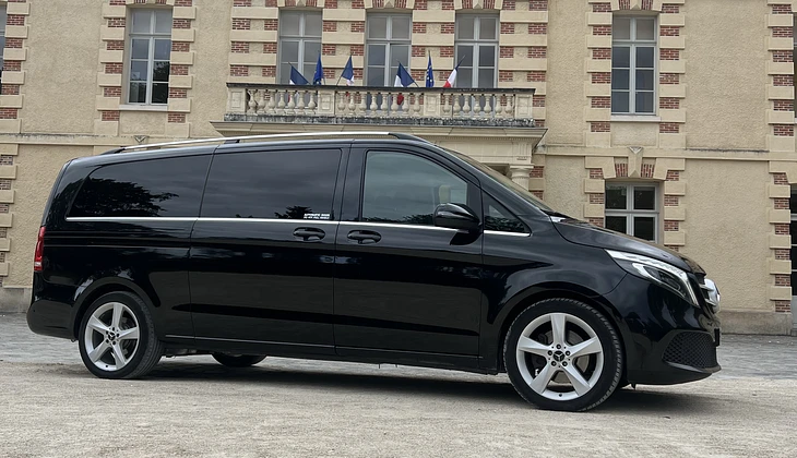 location-MERCEDES-BENZ-Moissy-Cramayel-roadstr