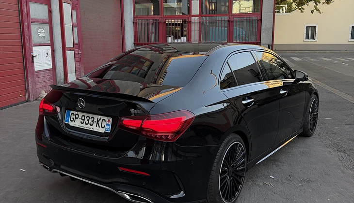 location-MERCEDES-BENZ-Saint-Denis-roadstr