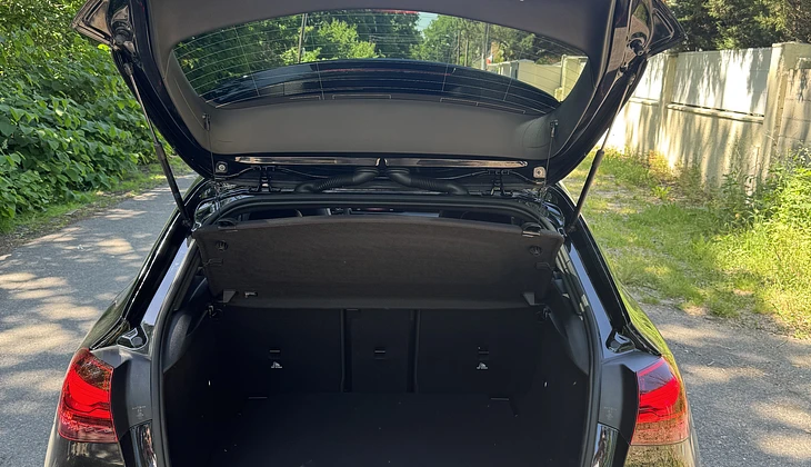 location-MERCEDES-BENZ-Neuilly-sur-Seine-roadstr