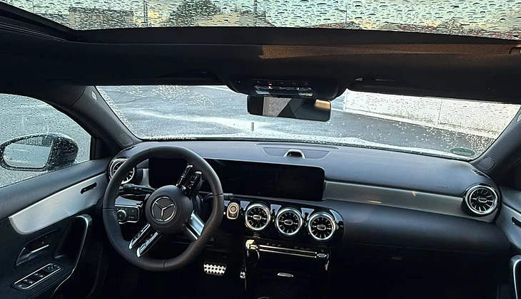 location-MERCEDES-BENZ-Bègles-roadstr