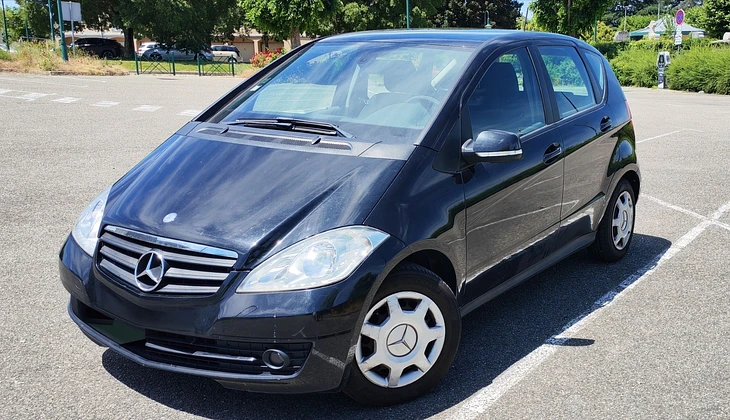 location-MERCEDES-BENZ-Lyon-roadstr