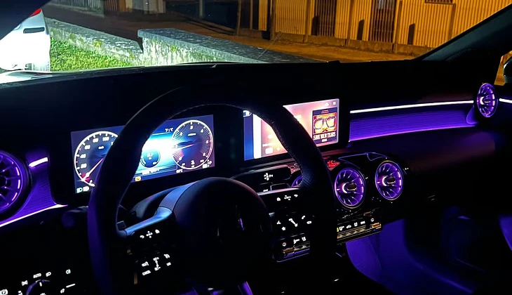 location-MERCEDES-BENZ-Montignac-Lascaux-roadstr
